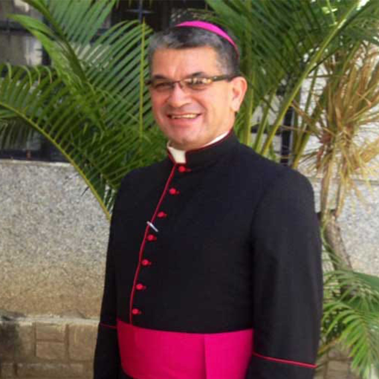 Excmo. Mons. Benito Adan Mendez Bracamonte